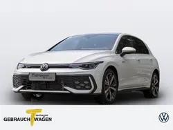 Pure white Gebraucht 2024 VW Golf VIII GTE Limousine | 39.940 € (Superpreis)