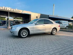 Silber Gebraucht 2002 Mercedes C180 Limousine | 3.000 € (Etwas zu teuer)