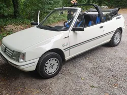 Weiß Gebraucht 1991 Peugeot 205 Forever Cabrio | 5.000 €