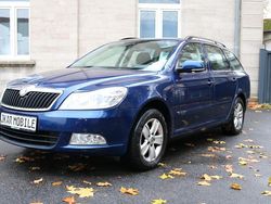 Blau Gebraucht 2010 Skoda Octavia Kombi | 2.490 € (Etwas zu teuer)