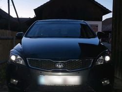 Grau Gebraucht 2012 Kia Ceed Kleinwagen | 4.750 € (Guter Preis)