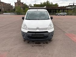 Weiß Gebraucht 2015 Citroën Berlingo | 3.500 € (Guter Preis)