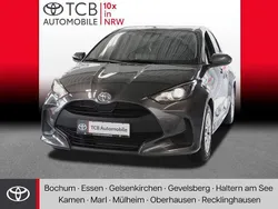 Grau Gebraucht 2023 Toyota Yaris Comfort Kleinwagen | 16.899 € (Fairer Preis)