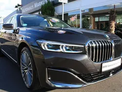 Sophistograu brillanteffekt me Gebraucht 2022 BMW 745 Performance Limousine | 47.999 €