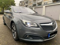 Grau Gebraucht 2015 Opel Insignia Country Tourer Kombi | 5.200 €