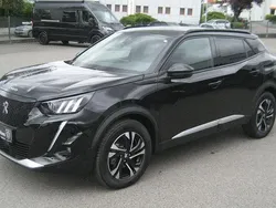 Schwarz Gebraucht 2021 Peugeot e-2008 GT SUV | 17.990 € (Fairer Preis)