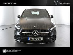 Schwarz Gebraucht 2024 Mercedes B200 Van / Kleinbus | 30.870 € (Fairer Preis)