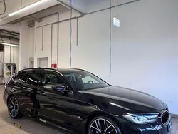 Schwarz Gebraucht 2021 BMW 530 M Sport Kombi | 29.300 € (Guter Preis)
