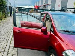 Rot Gebraucht 2008 Nissan Tiida Limousine | 4.000 € (Fairer Preis)