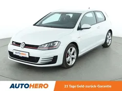 Weiß Gebraucht 2016 VW Golf VII GTI Limousine | 15.940 € (Guter Preis)