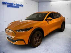 Cyber orange metallic (metallic) Gebraucht 2023 Ford Mustang Mach-E SUV | 53.964 €