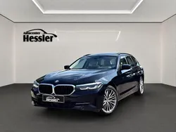 Schwarz Gebraucht 2021 BMW 520 Shadowline Kombi | 28.400 € (Fairer Preis)