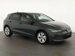 Delfin grau metallic Neu 2025 VW Golf VIII Life Limousine | 26.545 € (Fairer Preis)