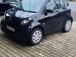 Schwarz Gebraucht 2020 Smart ForTwo Coupé Coupé | 8.900 € (Fairer Preis)