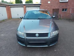 Grau Gebraucht 2005 Fiat Stilo Kleinwagen | 1.650 €
