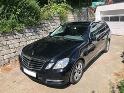 Schwarz Gebraucht 2011 Mercedes E250 Kombi | 6.200 € (Fairer Preis)
