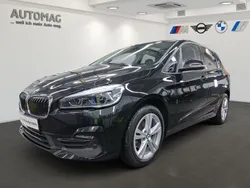 Saphirschwarz Gebraucht 2021 BMW 218 Active Tourer Sport Line Van / Kleinbus | 19.960 € (Guter Preis)