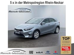 Css) lunarsilber met. (silber Neu 2025 Kia Ceed Vision Kleinwagen | 22.789 € (Guter Preis)