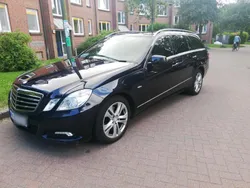 Blau Gebraucht 2025 Mercedes E350 Kombi | 9.700 €