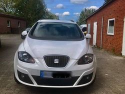Weiß Gebraucht 2016 Seat Altea XL Van / Kleinbus | 9.200 €