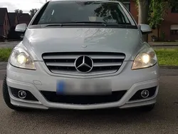 Grau Gebraucht 2010 Mercedes B160 Van / Kleinbus | 4.700 € (Fairer Preis)