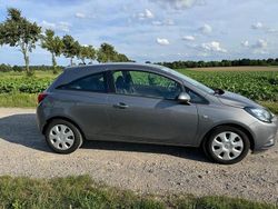 Grau Gebraucht 2015 Opel Corsa Coupé | 6.900 €