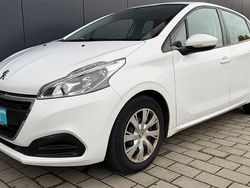 Weiß Gebraucht 2017 Peugeot 208 Kleinwagen | 6.200 € (Fairer Preis)