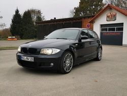 Schwarz Gebraucht 2005 BMW 130 Basis Kleinwagen | 7.500 €