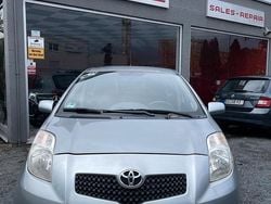 Silber Gebraucht 2006 Toyota Yaris Kleinwagen | 5.590 € (Fairer Preis)