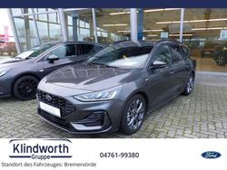 Grau Gebraucht 2025 Ford Focus ST-Line X Limousine | 29.450 € (Teuer)