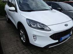 Frost weiß Gebraucht 2022 Ford Kuga Cool & Connect SUV | 25.490 € (Guter Preis)