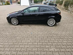 Schwarz Gebraucht 2005 Opel Astra GTC Coupé | 2.000 € (Superpreis)