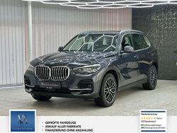 Grau Gebraucht 2022 BMW X5 Sport Line SUV | 41.790 €