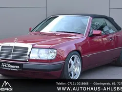 Almandinrot Gebraucht 1993 Mercedes 300 Sportline Cabrio | 27.900 €