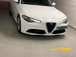 Weiß Gebraucht 2025 Alfa Romeo Giulia Limousine | 18.500 €