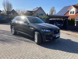 Schwarz Gebraucht 2017 Jaguar F-Pace Portfolio SUV | 15.199 € (Fairer Preis)