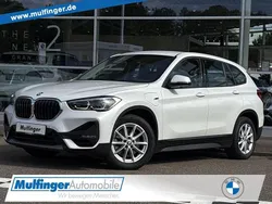 Mineral weiß (metallic) Gebraucht 2022 BMW X1 SUV | 28.460 € (Etwas zu teuer)