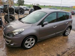 Silber Gebraucht 2012 Renault Scénic III Limousine | 5.000 € (Fairer Preis)