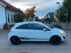 Weiß Gebraucht 2011 Opel Corsa Color Edition Kleinwagen | 4.990 € (Etwas zu teuer)