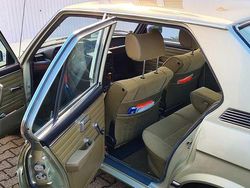 Grün Gebraucht 1978 BMW 525 Limousine | 15.000 €