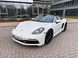 Weiß Gebraucht 2023 Porsche 718 Boxster Cabrio | 118.000 €