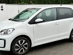 Weiß Gebraucht 2021 VW e-up! Active Kleinwagen | 11.990 € (Guter Preis)