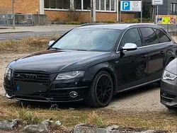 Schwarz Gebraucht 2025 Audi S4 Black Edition Kombi | 13.000 €