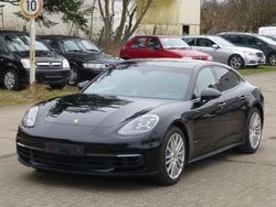 Schwarz Gebraucht 2018 Porsche Panamera 4 Limousine | 61.970 €