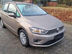 Braun Gebraucht 2014 VW Golf Sportsvan Trendline Van / Kleinbus | 5.900 € (Teuer)