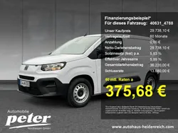 Weiss Gebraucht 2025 Fiat e-Doblò Van / Kleinbus | 29.738 € (Fairer Preis)