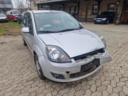 Silber Gebraucht 2006 Ford Fiesta Trend Kleinwagen | 550 € (Superpreis)