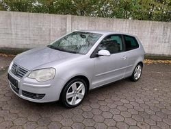 Silber Gebraucht 2005 VW Polo Kleinwagen | 2.900 €