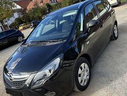 Schwarz Gebraucht 2012 Opel Zafira Tourer Sport Van / Kleinbus | 7.800 € (Fairer Preis)
