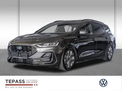 Metallic) (grau Gebraucht 2024 Ford Focus ST-Line Kombi | 23.390 € (Superpreis)